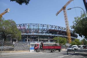 九游官方服务-世体：巴萨欧冠首轮或将客场作战，为诺坎普争取更多准备时间